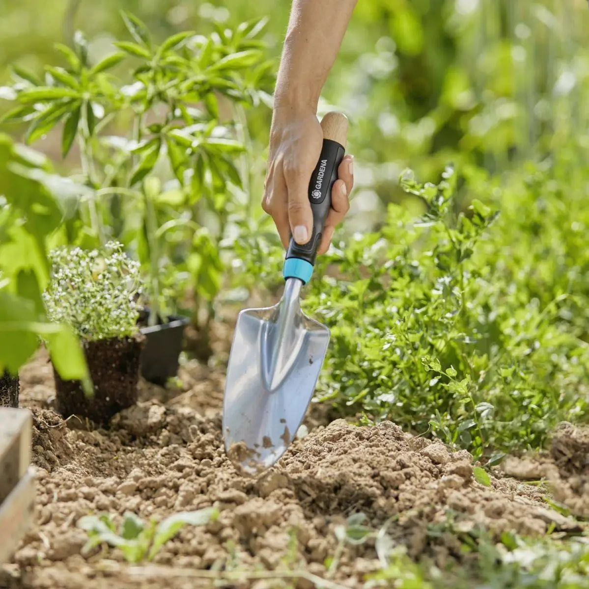 Gardena EcoLine Hand Trowel 4 Gardena EcoLine Hand Trowel - Image 4