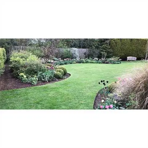 Smartedge 5 Metre Roll - Black With Fixing Pins 2 Smartedge 5 Metre Roll - Black With Fixing Pins - Image 2