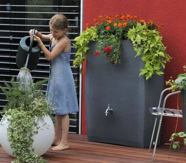 275L Noblesse Decorative Water Butt - Charcoal 6 275L Noblesse Decorative Water Butt - Charcoal - Image 6