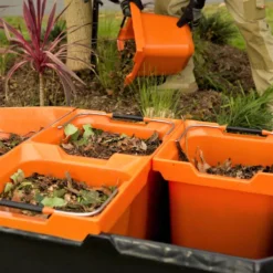 BucketBarrow PRO130d Wheelbarrow Kit -Gun Garden Shop mg 3965crop jpg