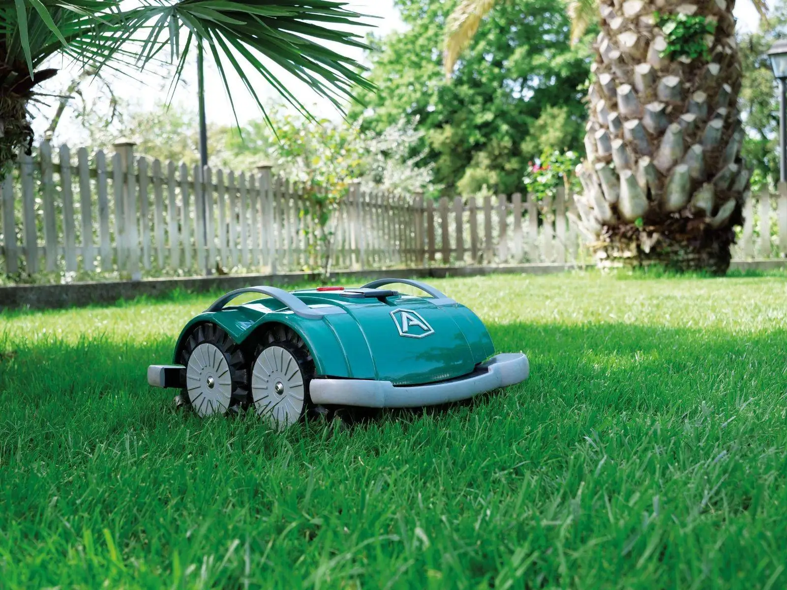 L60 Elite S + Robot Lawn Mower 2 L60 Elite S + Robot Lawn Mower - Image 2